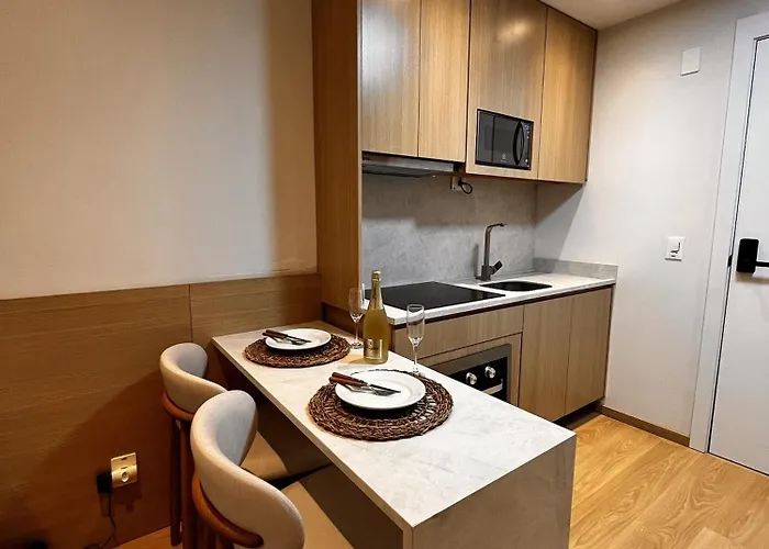 Go Carlos Gomes | In House Apartment